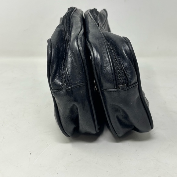 BROOKSTONE Men’s Black Leather Double Compartment Toiletry Dopp Bag 8” X 4” X 4” - Picture 4 of 9